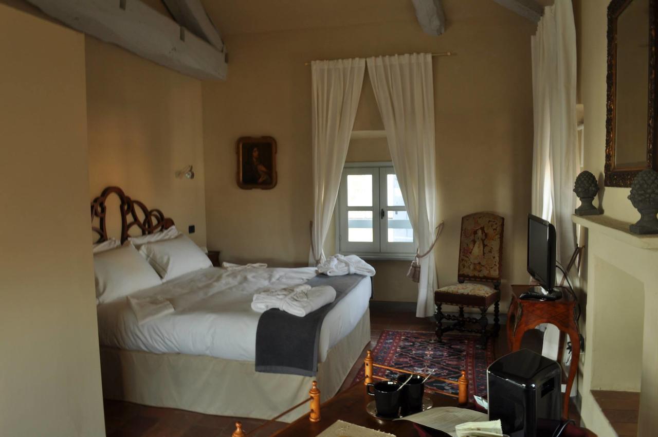 Hotel Antico Borgo Cuneo Pokoj fotografie